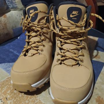 gležnjaće nike macao