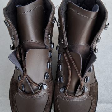 Gojzerice smeđe kožne