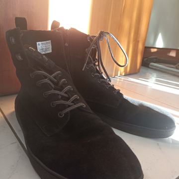 Groundies čizme broj 44.