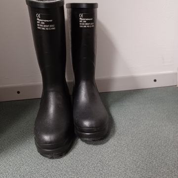 Gumene čizme muške br.42, Borovo, nove nenošene