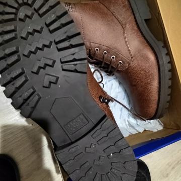 JJ čizme nove 43 br