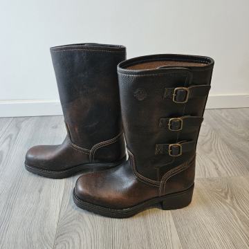 Kožne kaubojske čizme