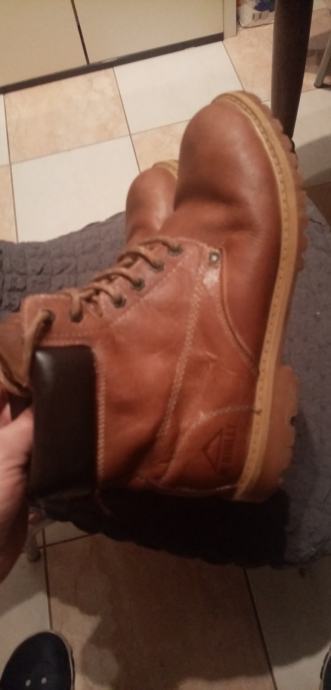 Mc Kinley br.40 kožne postavljene gležnjače kvalitetne