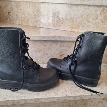 MINERVA vojne kozne cizme br 41