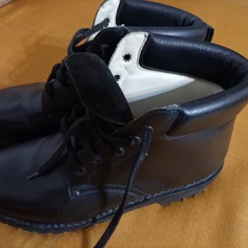 Monterosa gležnjače