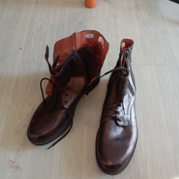 Muške čizme talijanske proizvodnje, kožne, nikad nošene