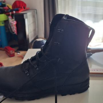 Muške čizme vel.46