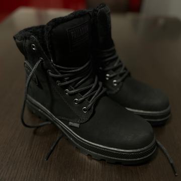 Palladium čizme waterproof 40