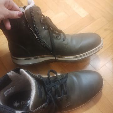 prodajem čizme Rieker br.46