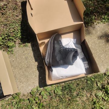 Nove profi visoke čizme br,45