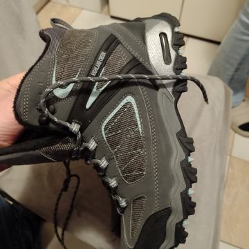 H.Creek vodootporne br.41  kvalitetne udobne gležnjače