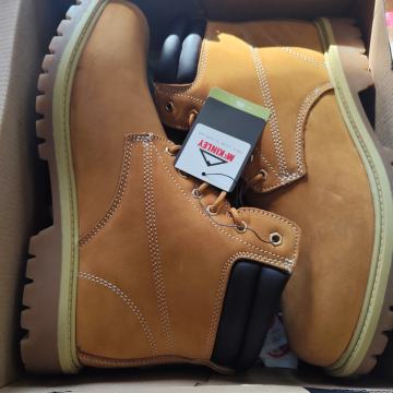 Nove Žute čizme McKinley