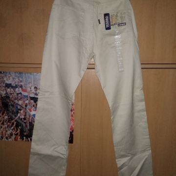 bijele hlače veličina 46