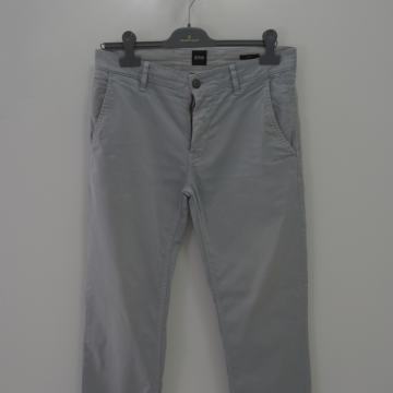 BOSS HLACE W30 EU46 KAO NOVE