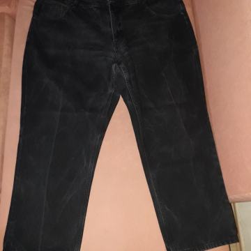 C&A muške hlače Vel. 47