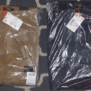 Nove cargo Superdry hlaće sa etiketom 34 i 36
