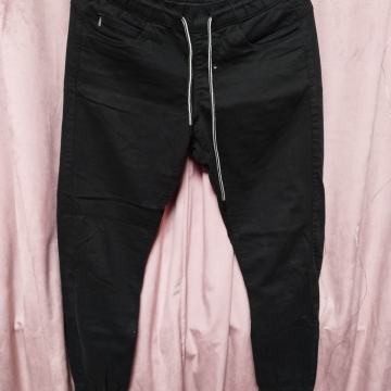 CROPP crne jogger hlače