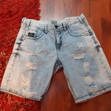 CROPP JEANS MUSKE TRAPER KRATKE HLACE 34