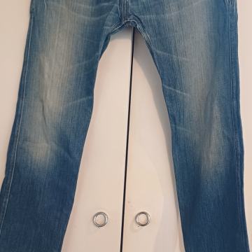 Diesel traperice w33 l34 kao nove made in Italy !