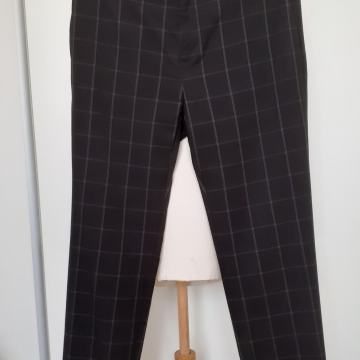 H&M skinny fit nove klasične karirane hlače