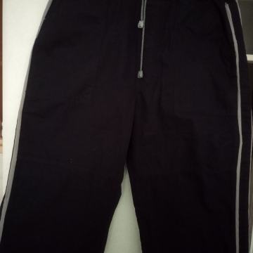 Hlače 3/4 muške XXL- novo -7 EUR €