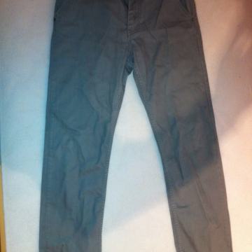 Hlače H&M za dječake 10-14 god, sive boje, malo korištene