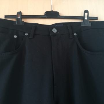 Hlace muske Trussardi Novo !