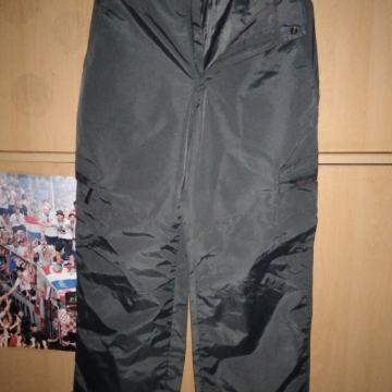 Hlače široke L veličina