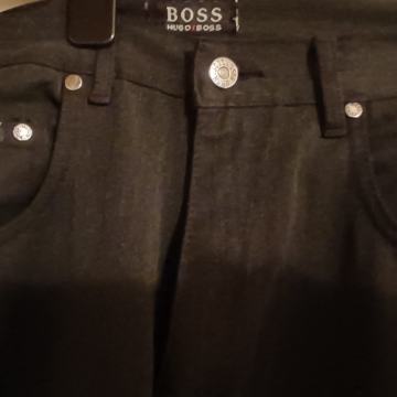 Hugo Boss hlace w31 l34 kao nove !
