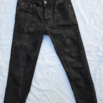 Hugo Boss skini crni jeans hlače realni W31