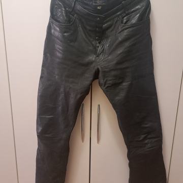 Kožne hlace 38 br