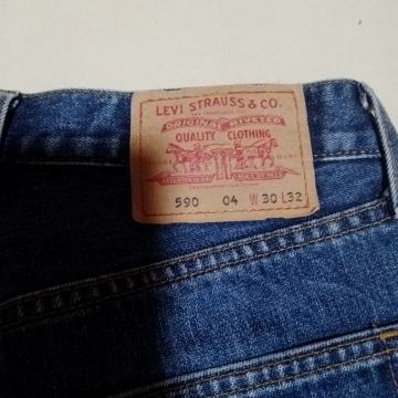 Levis 590 W30 L32