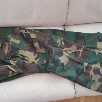 Maskirne hlace br 54