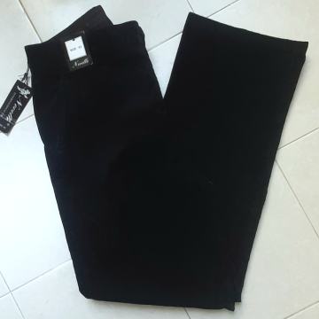 Muške crne hlače, SAMT - NOVO