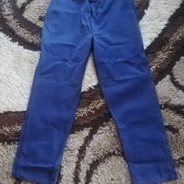 Muške hlače broj 58 nove