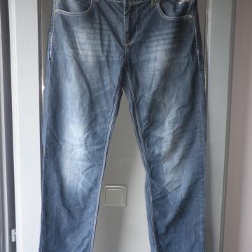 MUŠKE HLAČE TRAPERICE W 34