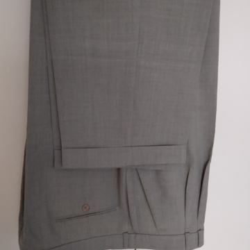 Muske sive hlace  br 112