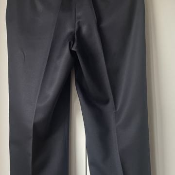 Muške štofane hlače br 48