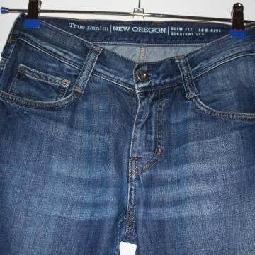 MUSTANG TRAPERICE VEL. 28