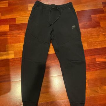 Nike Tech Fleece Crni Donji dio