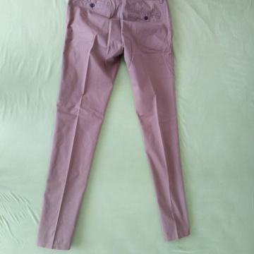 Prodajem nove Di caprio Fashion fit muške hlače za 35e