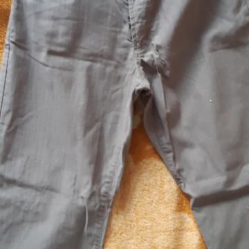 Prodajem hlače Jake*s