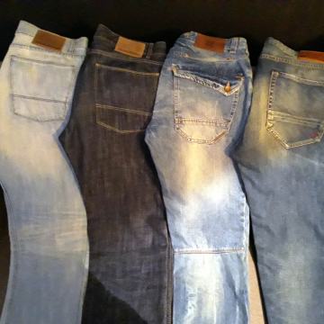 Super cijena // TRAPERICE // dizajnerske / brandirane // Veličina: 31