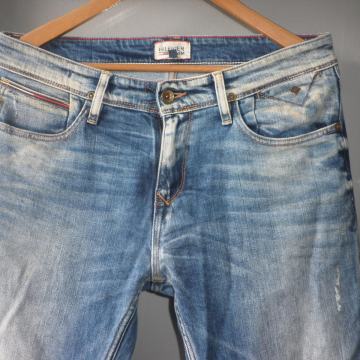 TOMMY HILFIGER - MUŠKE HLAČE TRAPERICE W 32 L 34