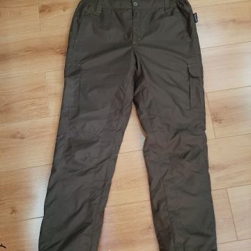 Tople muške zelene hlače, lov, ribolov, nove, vel. 52