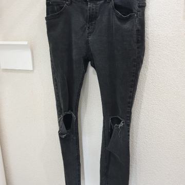 Traperice Bershka super skinny fit