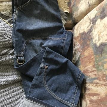 Traperice,Clockhouse, novo+ nošene