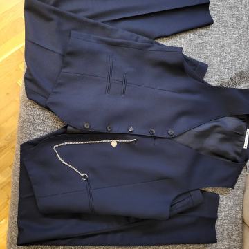 Zara hlače i prsluk