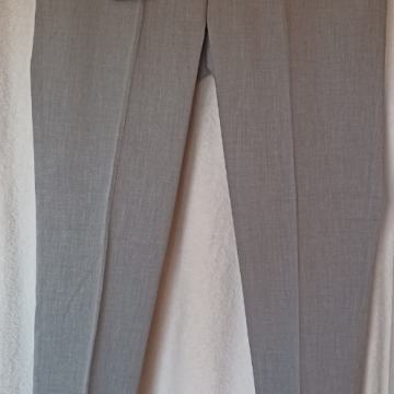 ZARA MUŠKE HLAČE 42 XL NA CRTU NOVO