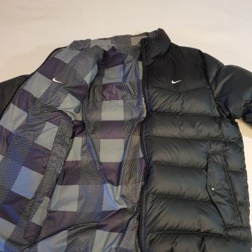 NOVO 2010' primjerak dvostrane Nike Puffer Jacket